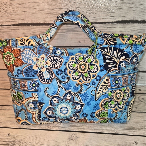 Vera Bradley Retired Gabby Bag In Bali Blue Quilted Floral Handbag Purse Clutch - Picture 4 of 7
